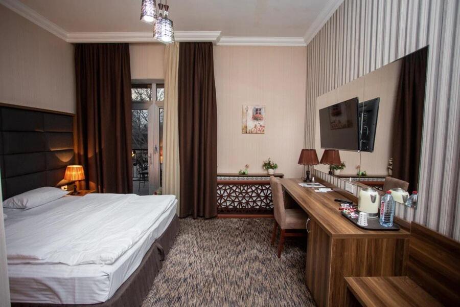 My Way Boulevard Hotel Ganja Extérieur photo